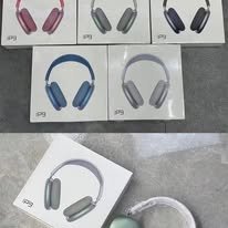 Wireless earbuds product photo